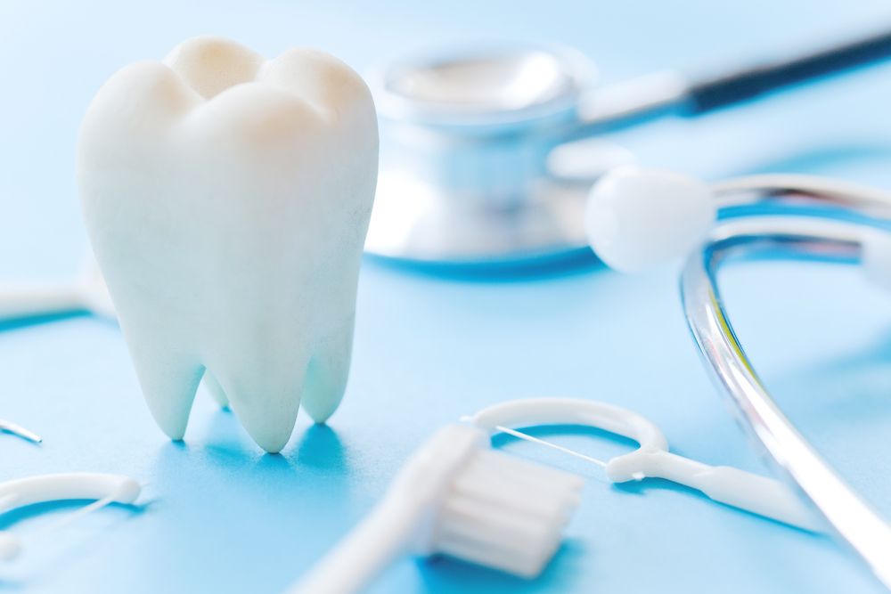 dentista - aperto - oggi - servizi - odontoiatria